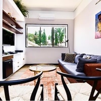 SIGNATURE SUITE 1