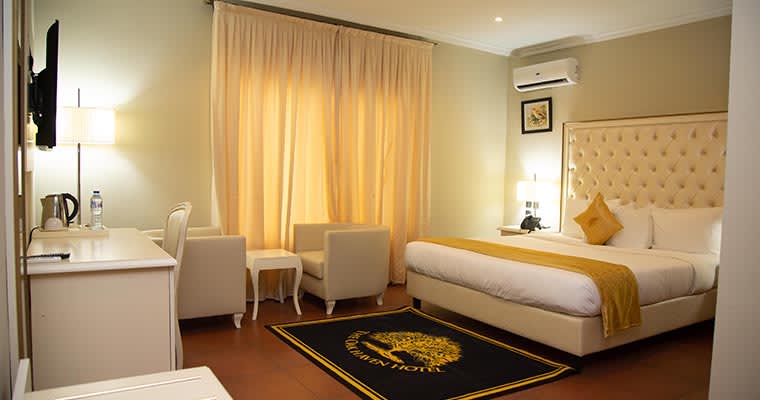 Mini Suite 1