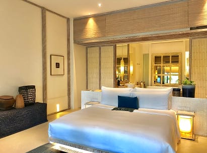 Deluxe Suite 1