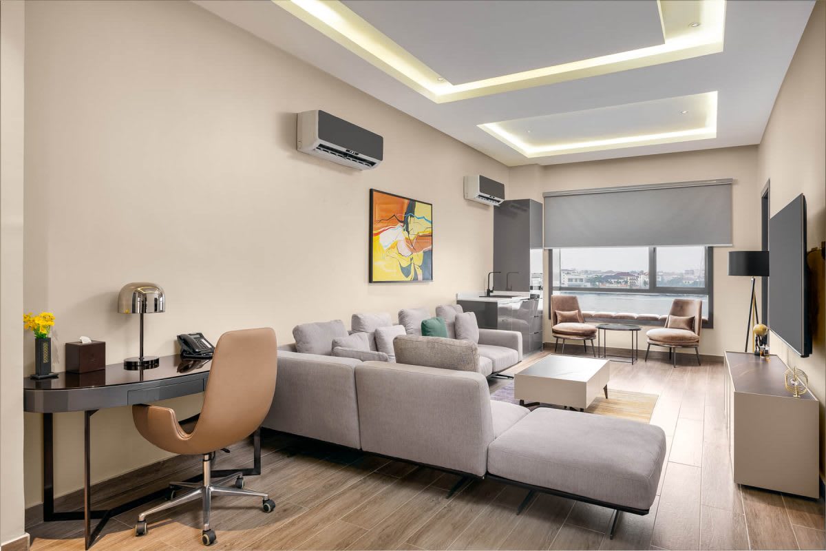 Highfield Suite 1