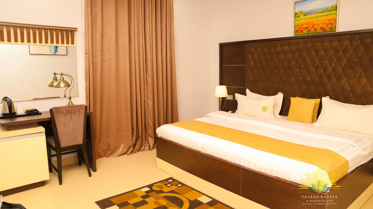Executive Suite 1