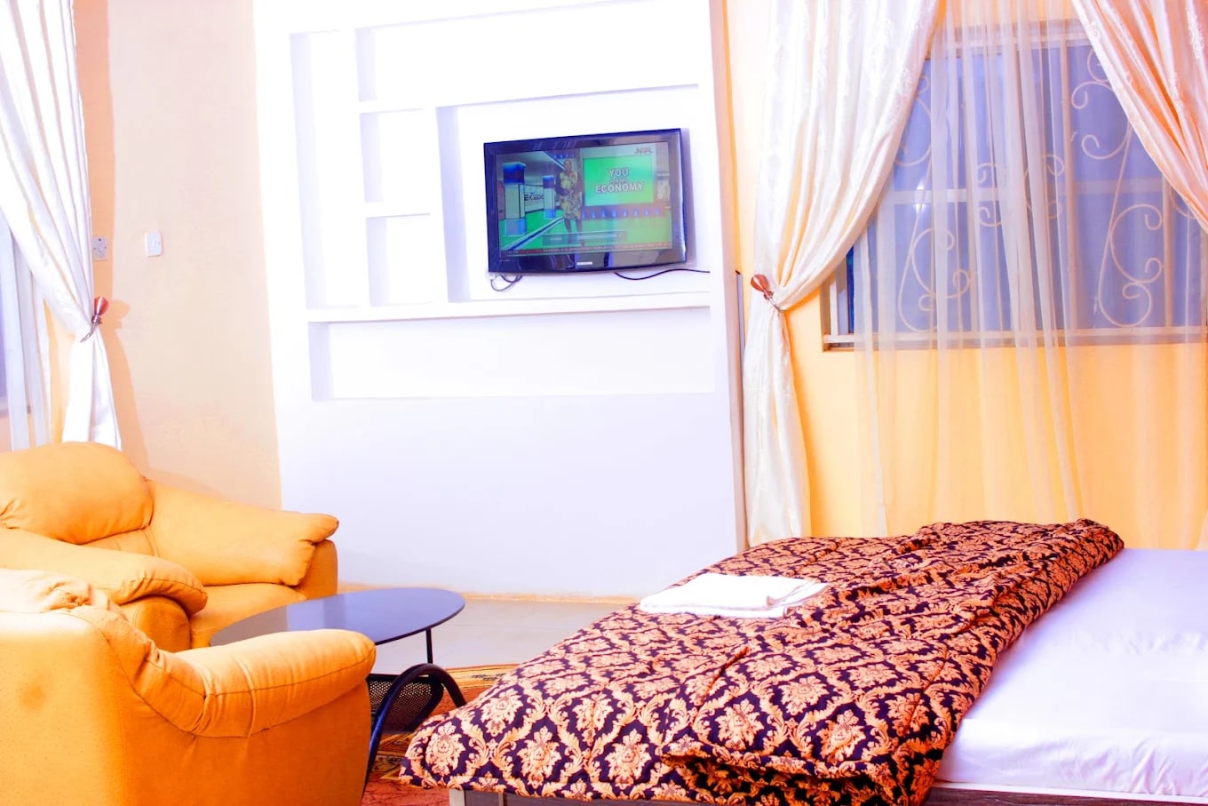 Deluxe Room 1