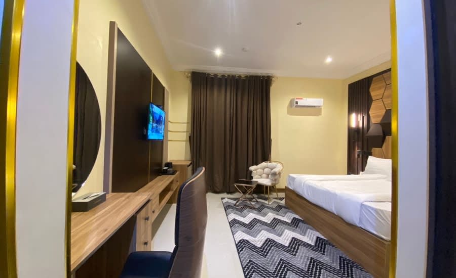 Executive Room 1