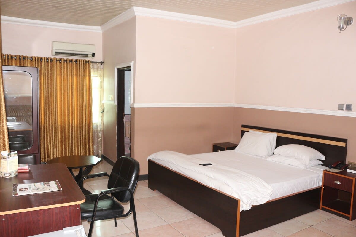 Semi Deluxe Room 1