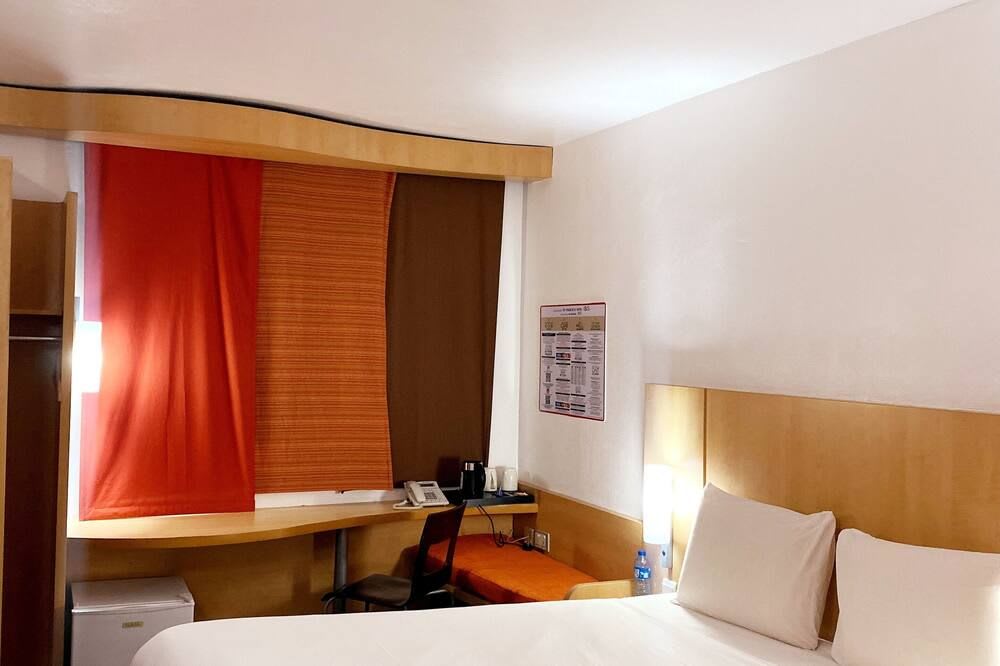 Diplomatic Suite 1