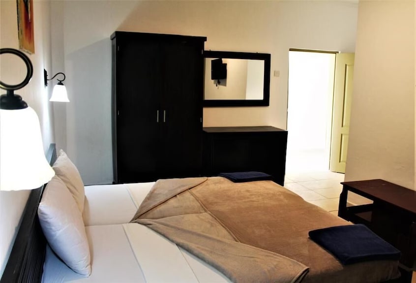 Deluxe Room 1