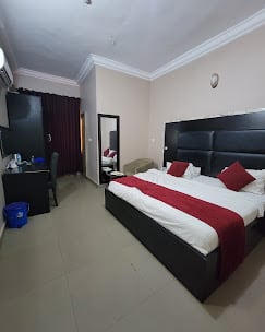 Suite 1
