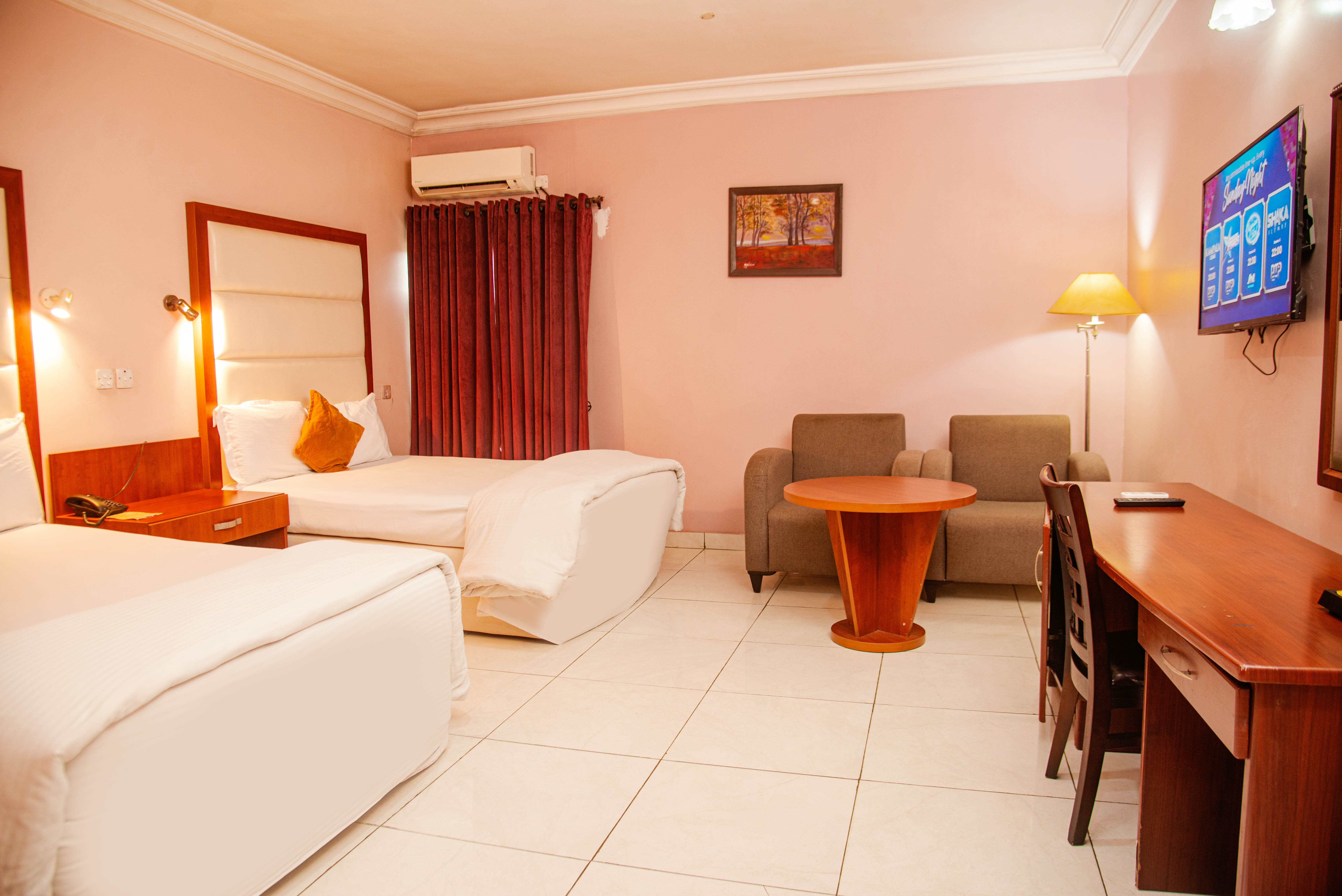 Family Suite 1
