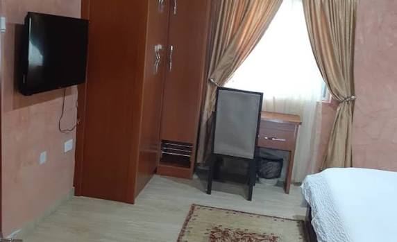 Presidential Suite 1