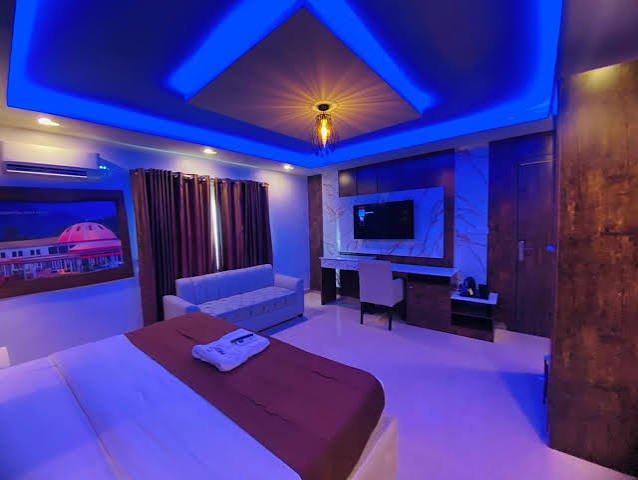 Executive Suites 1