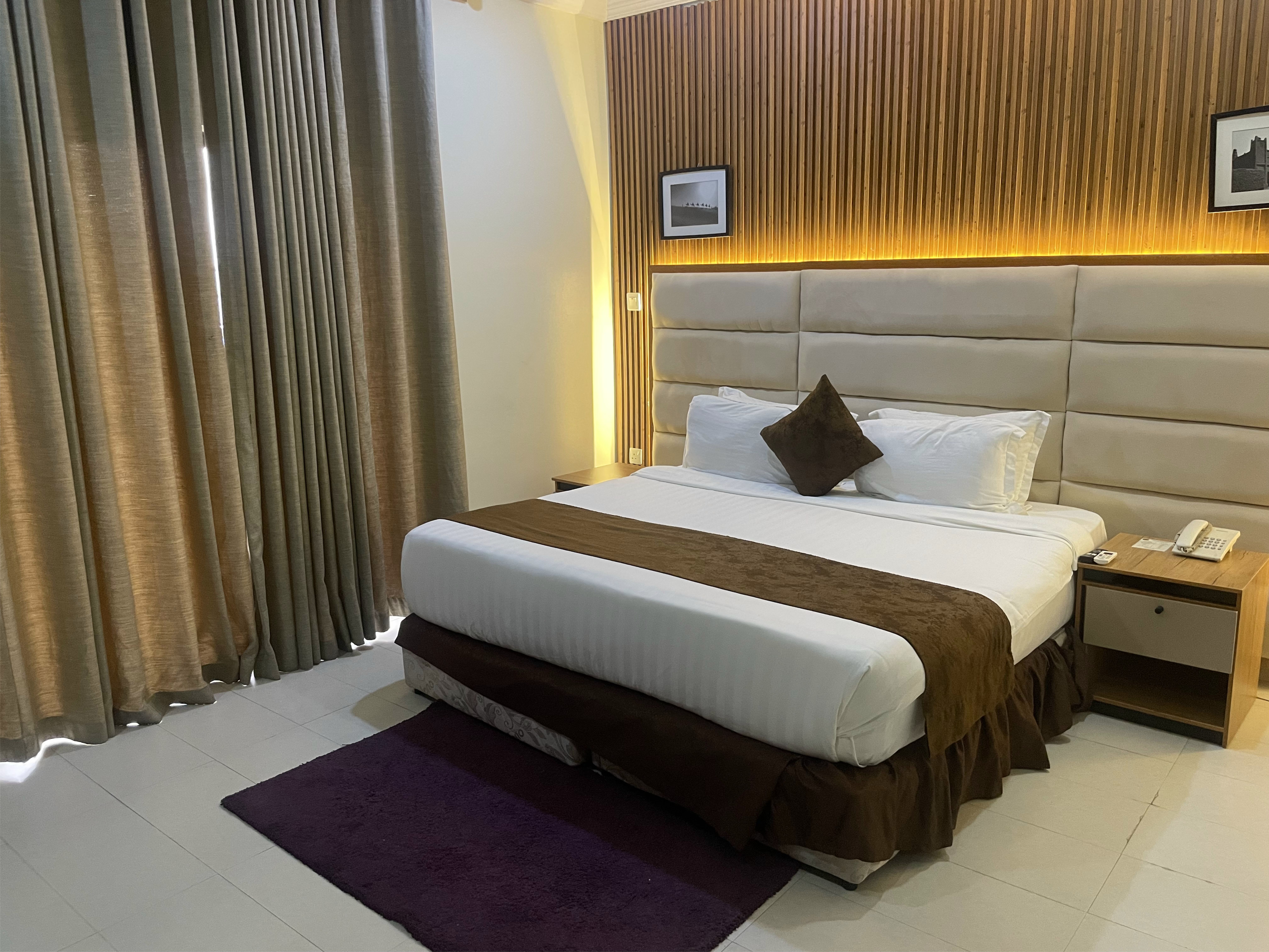 Executive Room 1