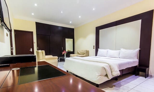 Supreme Room 1