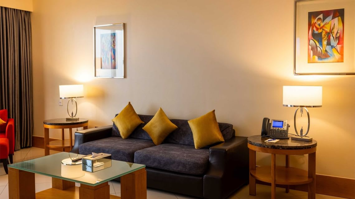 1 BR Club Suite 1