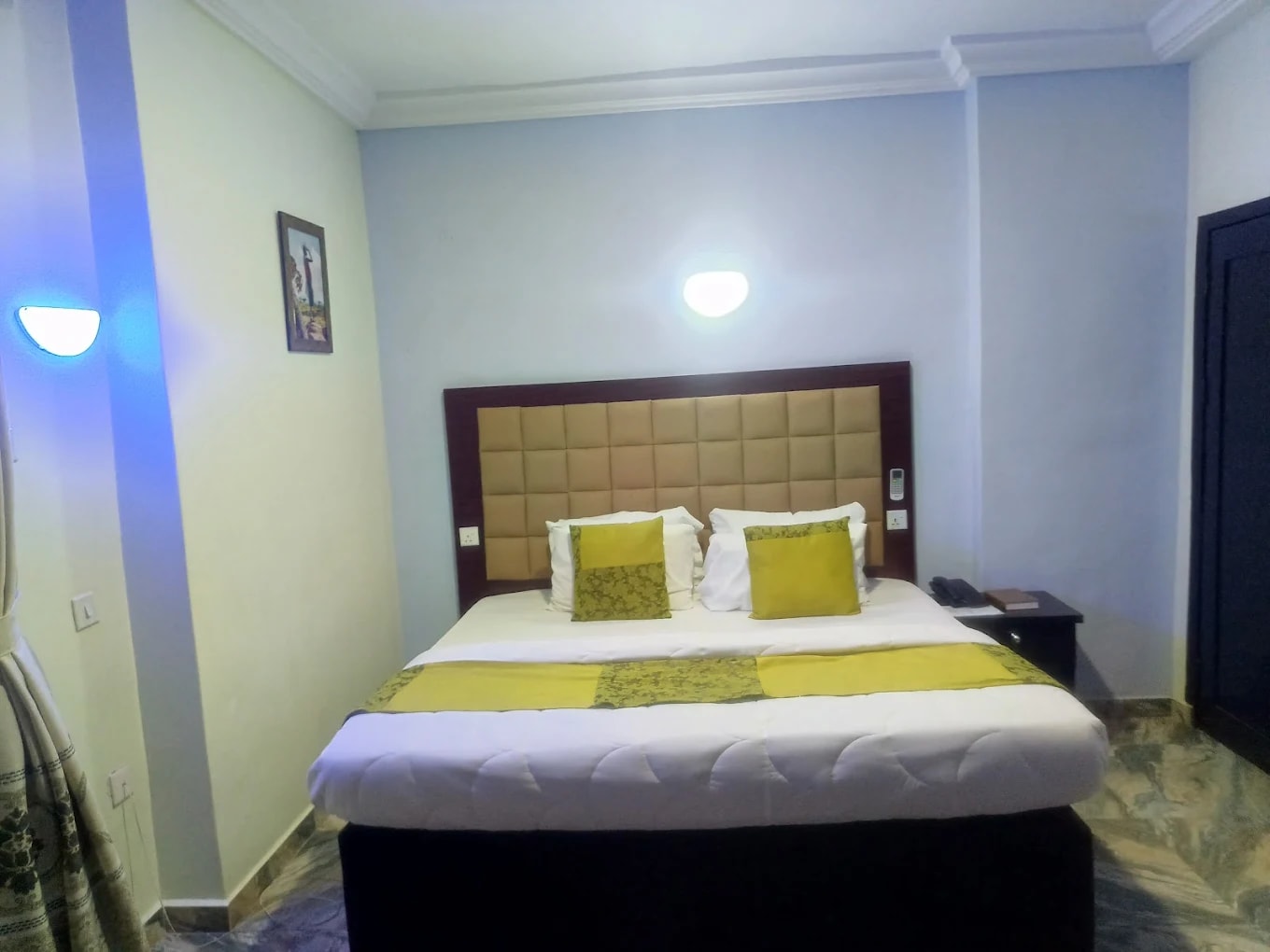 Deluxe Rooms 1