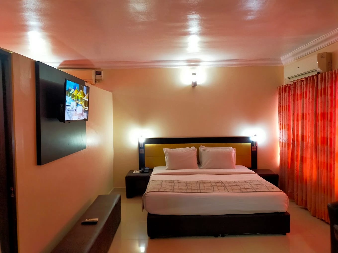 Luxury Room 1