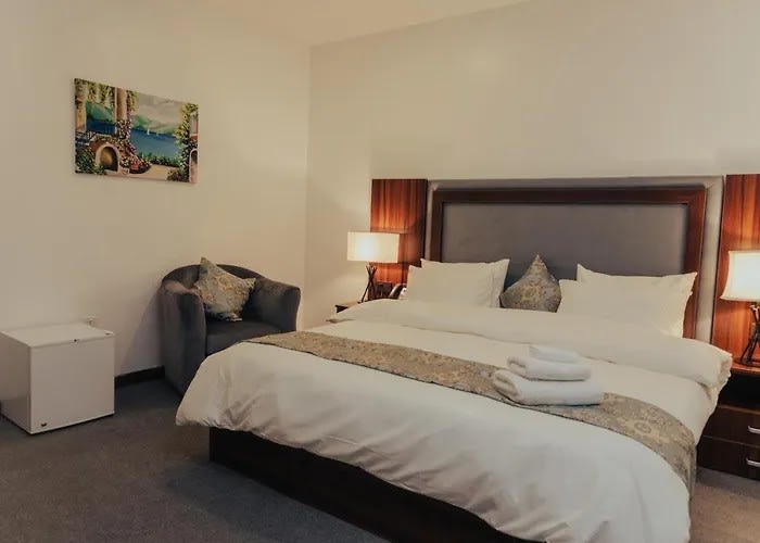 Deluxe Room 1