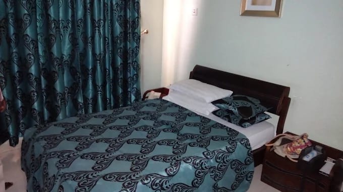 Standard Luxury 1