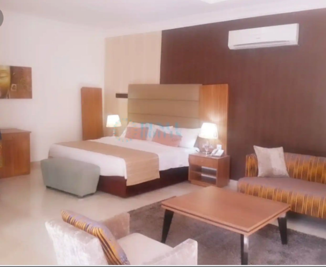 Royal executive 1