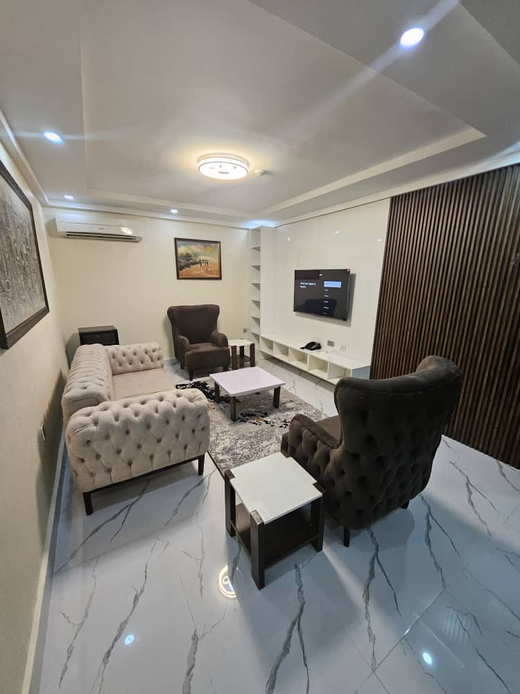 Diplomatic Apartment (1 Room Flat & Kithchen) 1