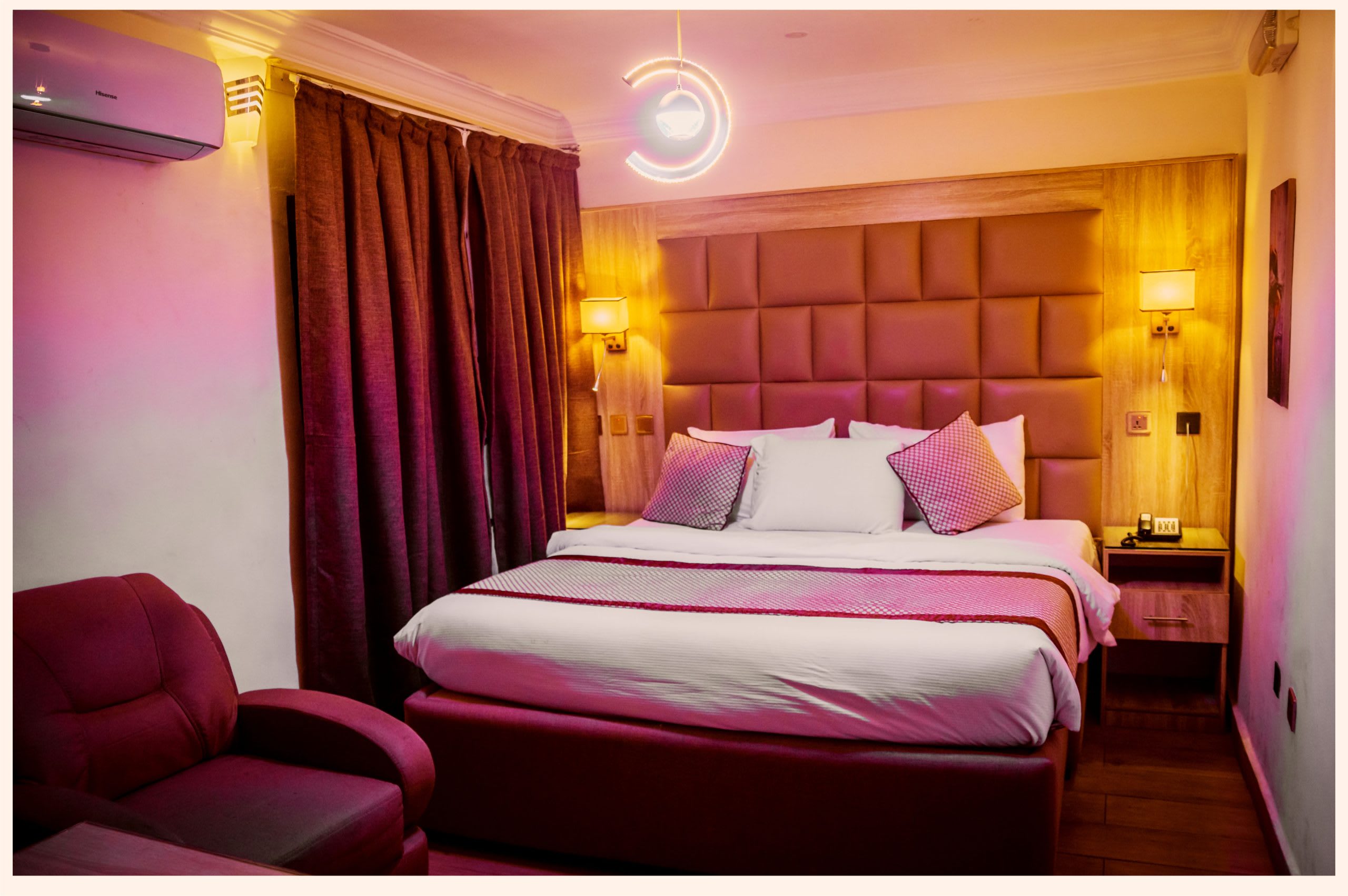 QUEENBIK ROOMS 1