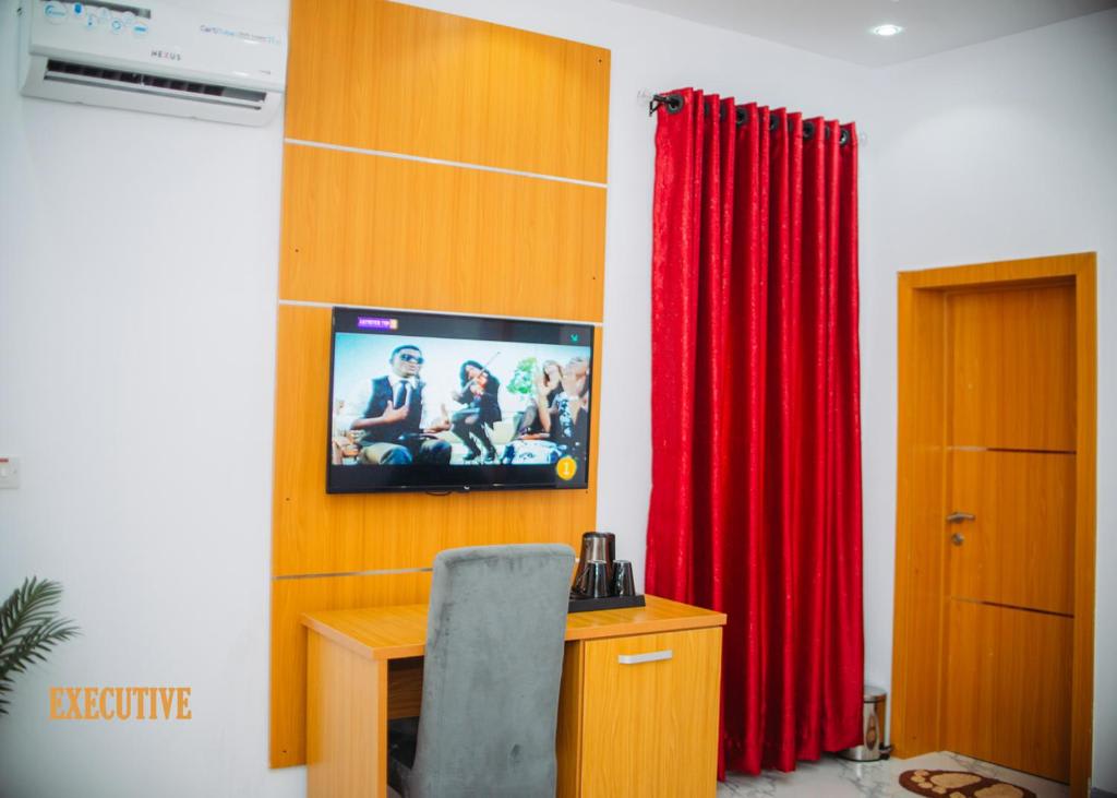 One Bedroom Apartment 1