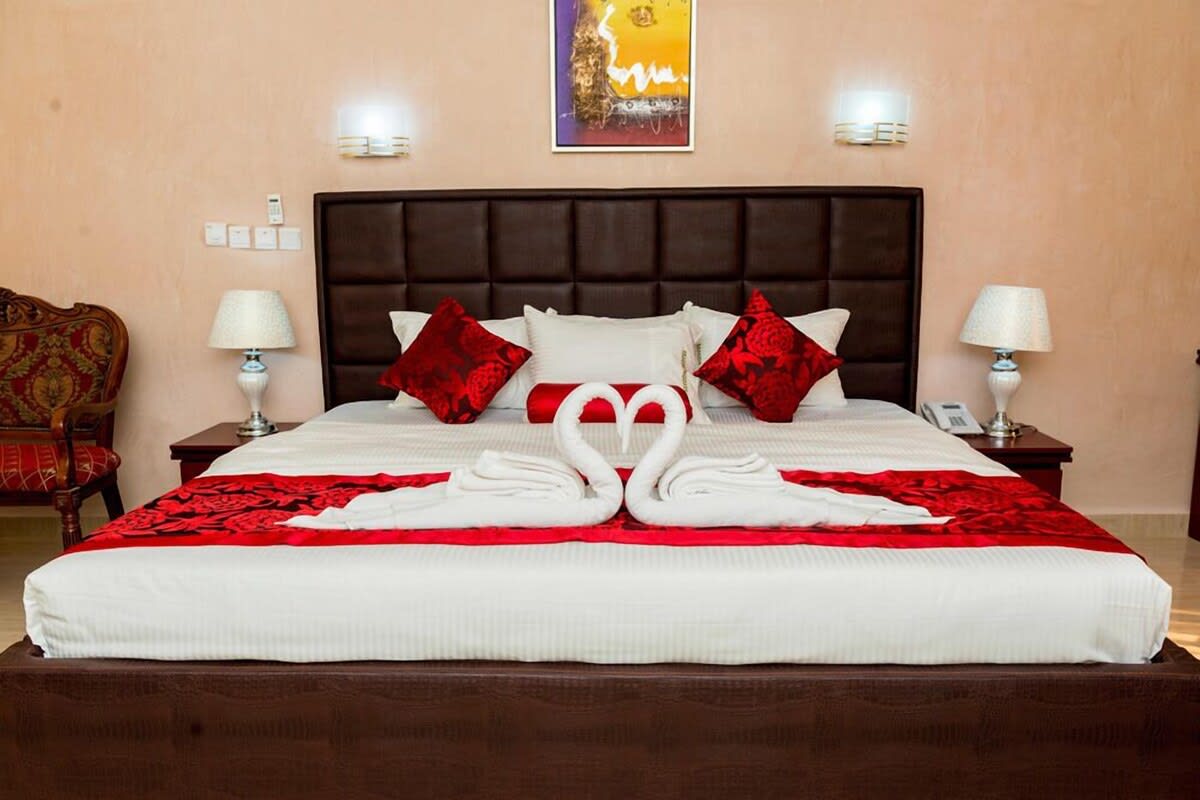 Deluxe Rooms 1