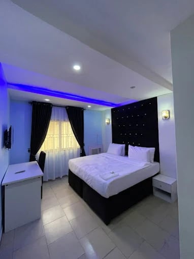 Executive Room (with Balcony) 1