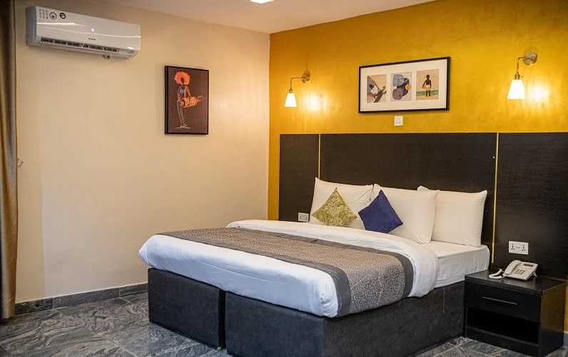 Deluxe Queen Room 1