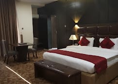 Executive Suite, City View 1