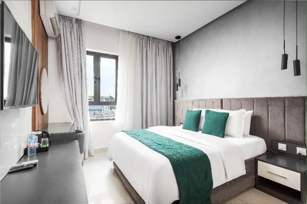 Deluxe Room 1