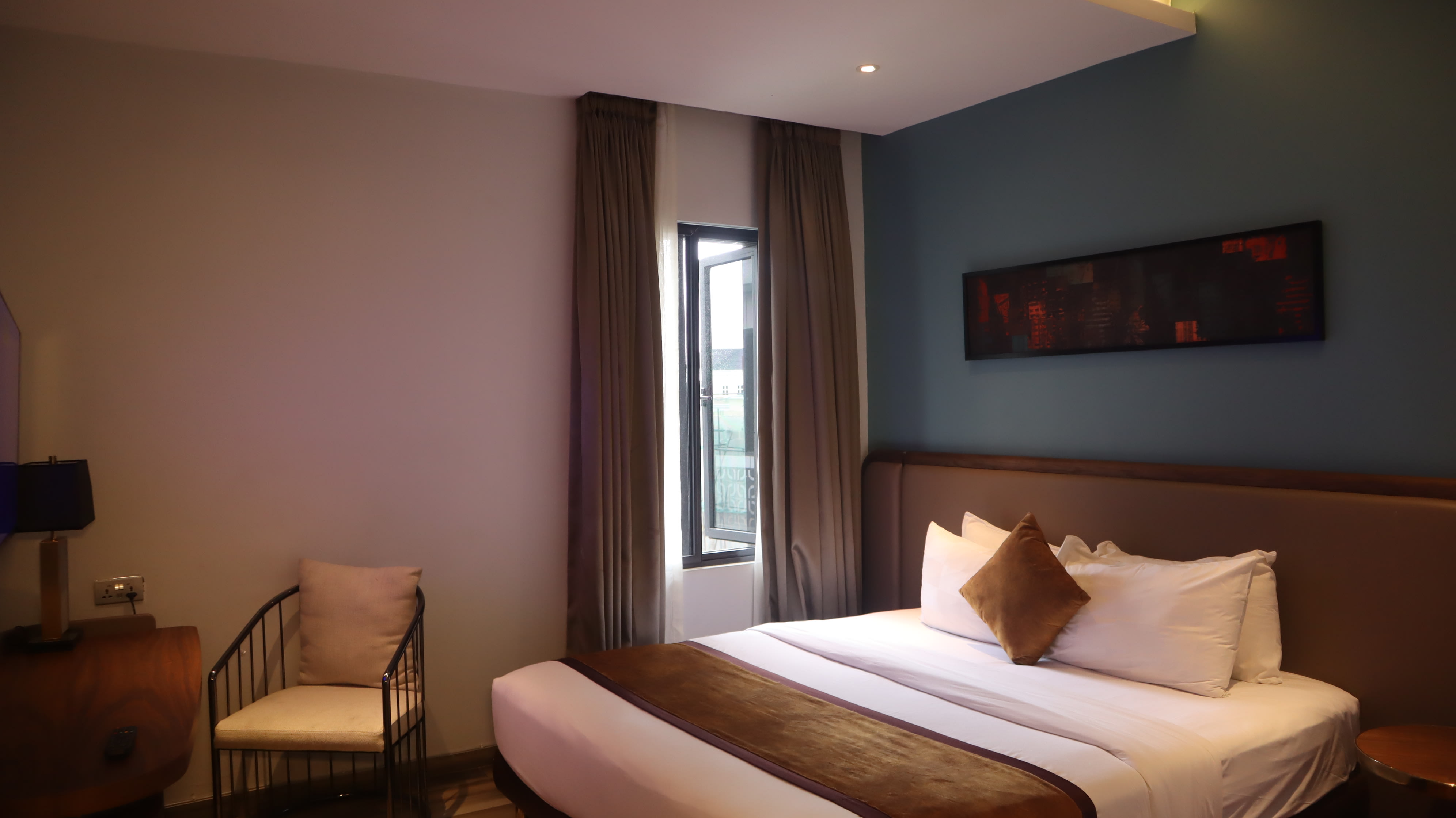 Signature Suite 1