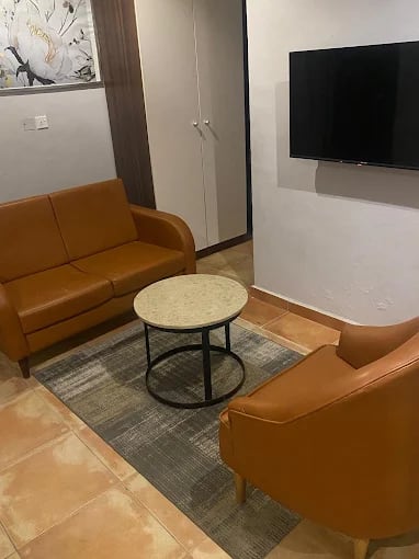 Executive 1