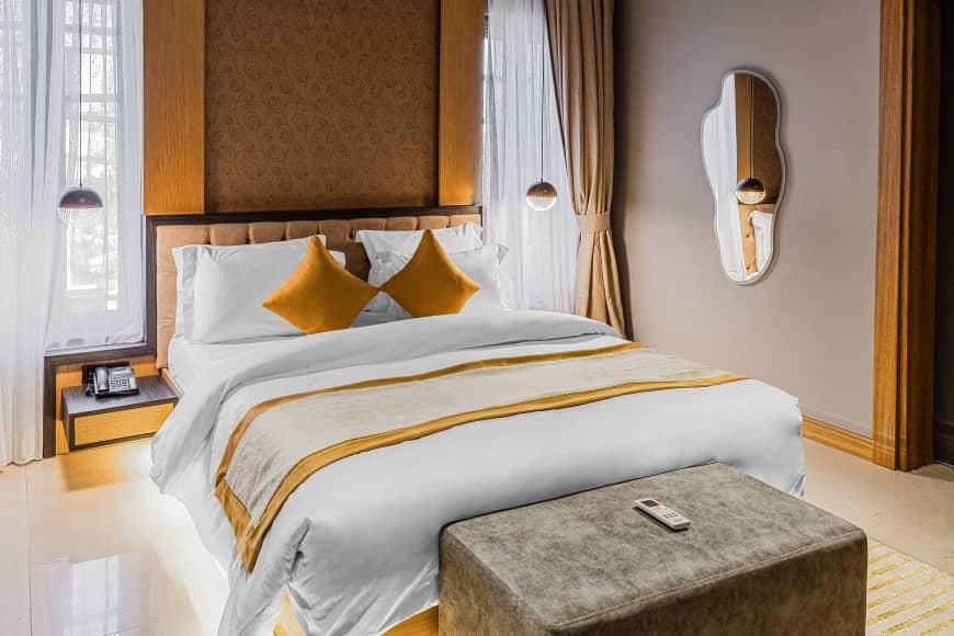 Executive Suite 1
