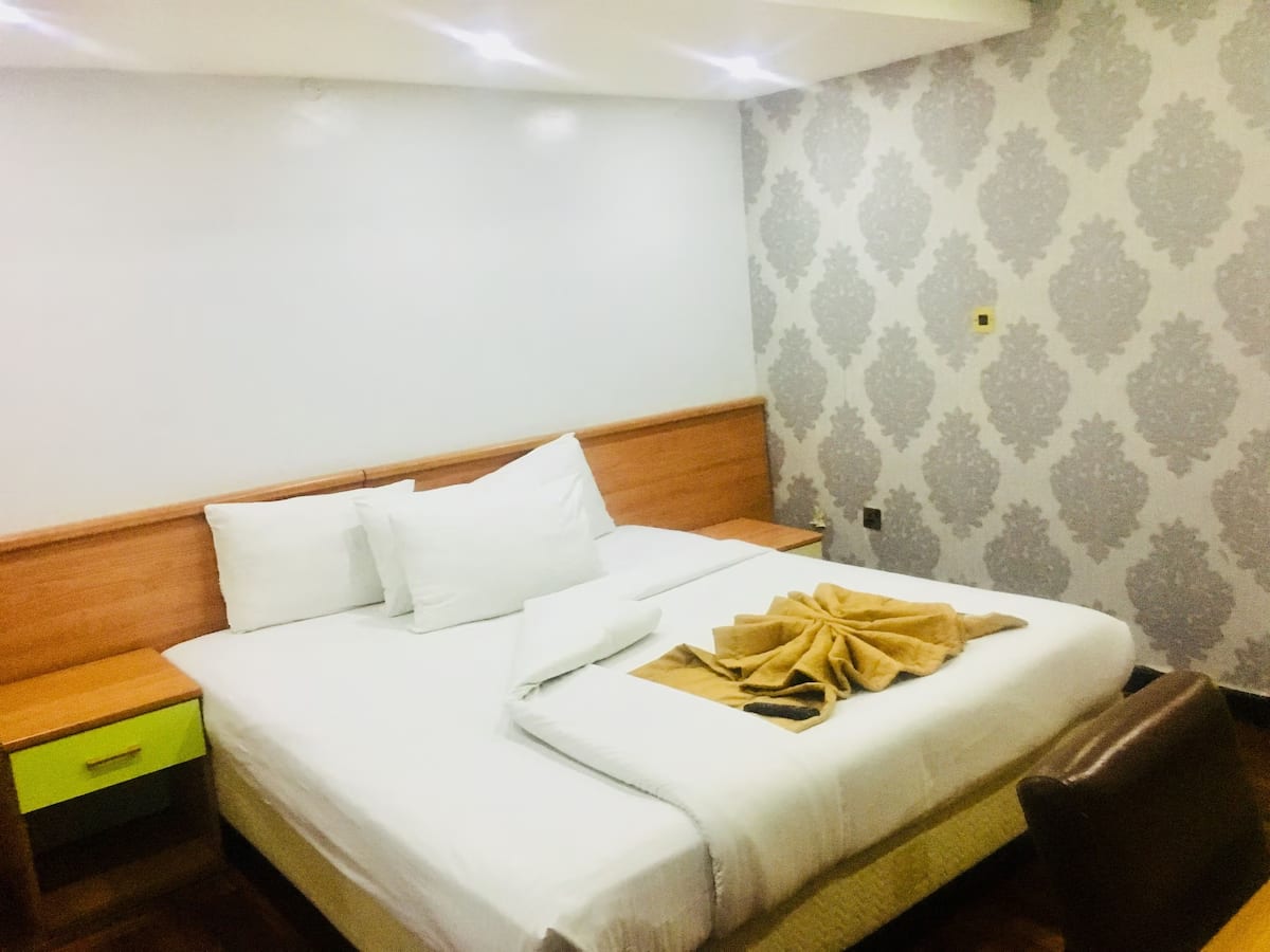 Apartment 2 1