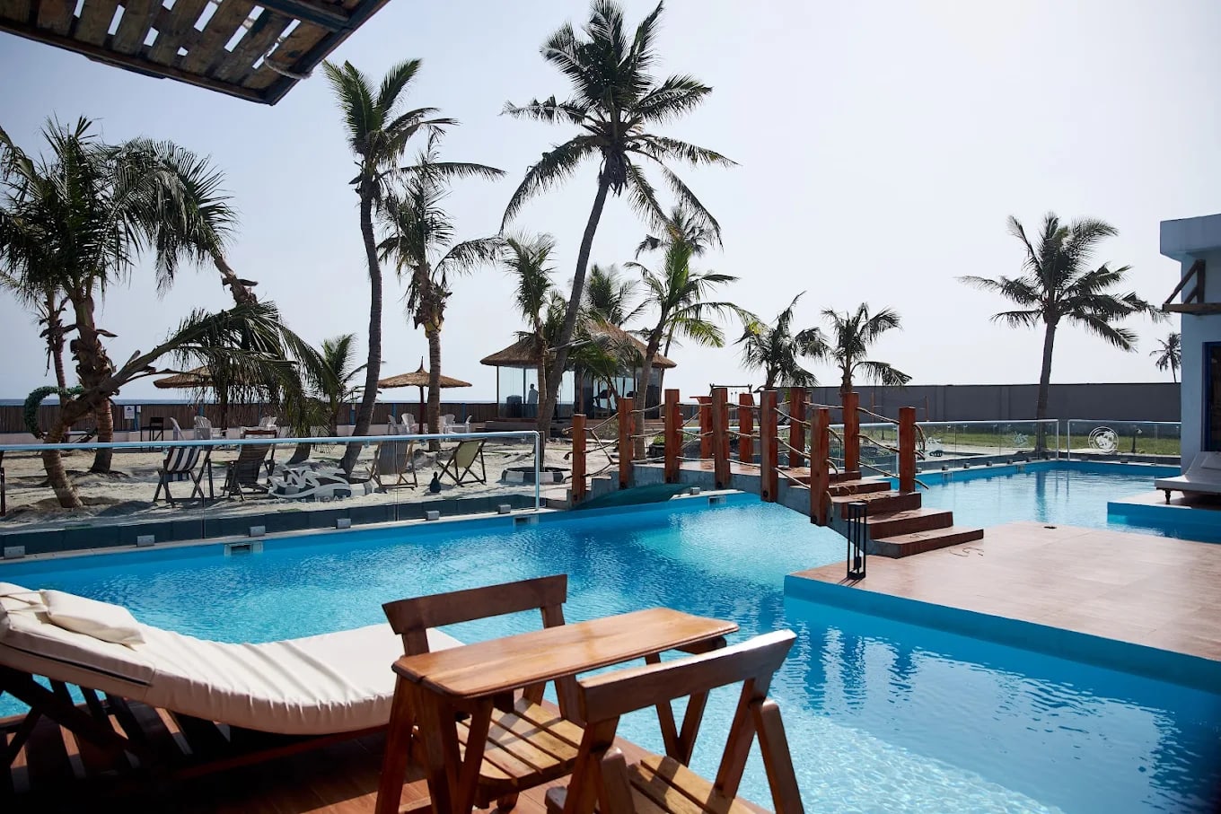 Beach-facing Connecting Room 1
