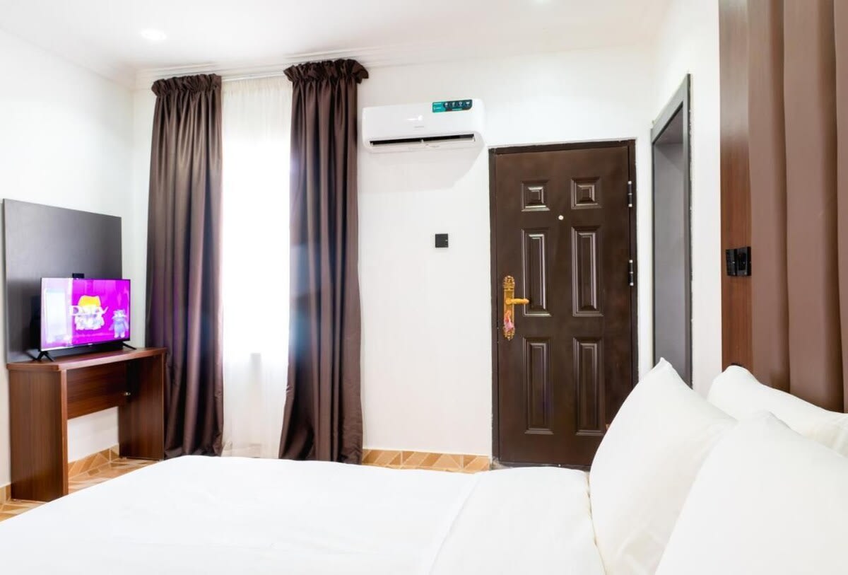 2 Bedrooms Apartments (Standard) 1