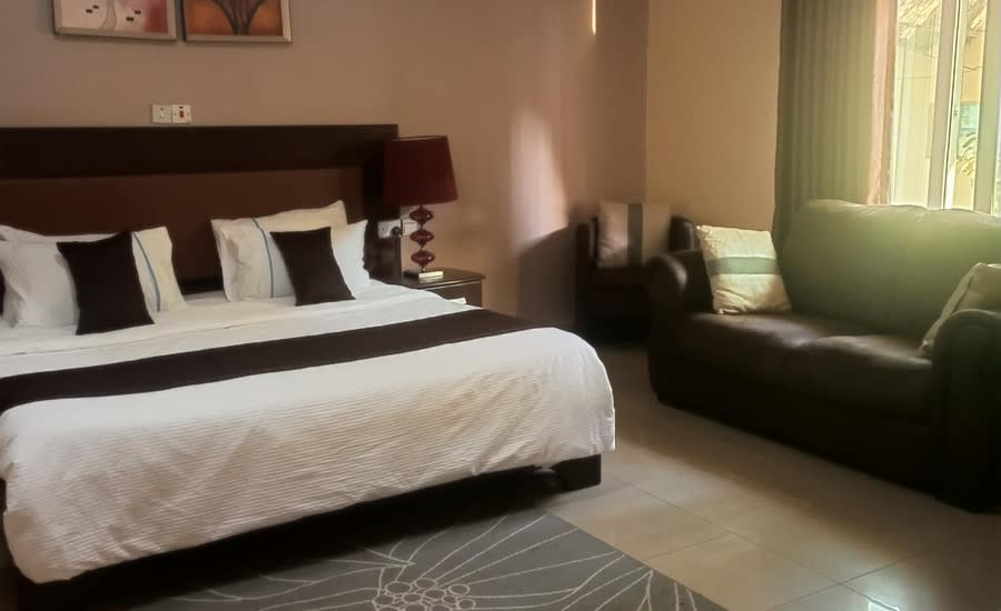 Royal Room 1