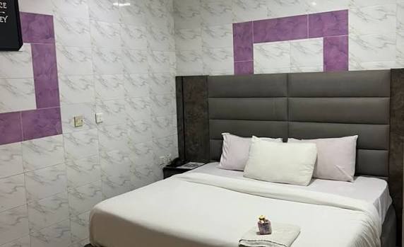 Executive Room 1