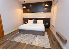 Executive Deluxe Room 1