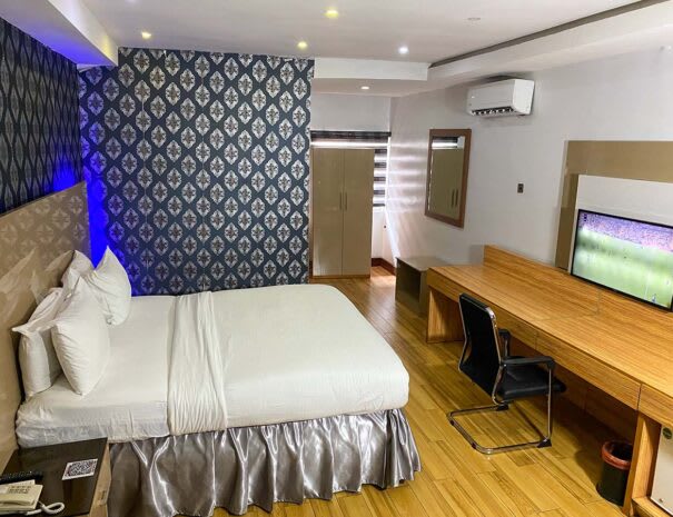 Diplomatic Room 1