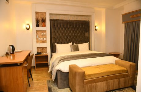 Deluxe Room 1