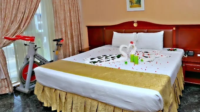 Deluxe room 1