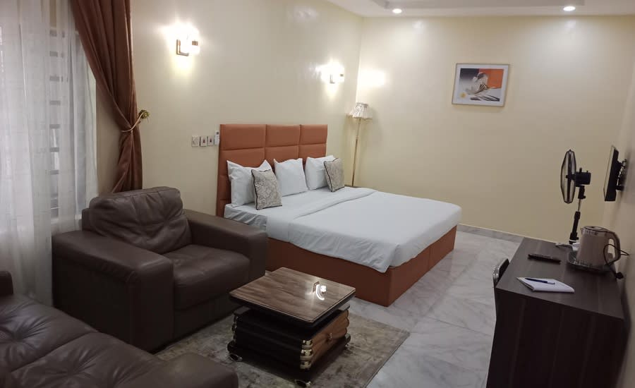 Goshen Suite 1