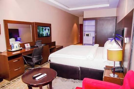 Executive Suite 1