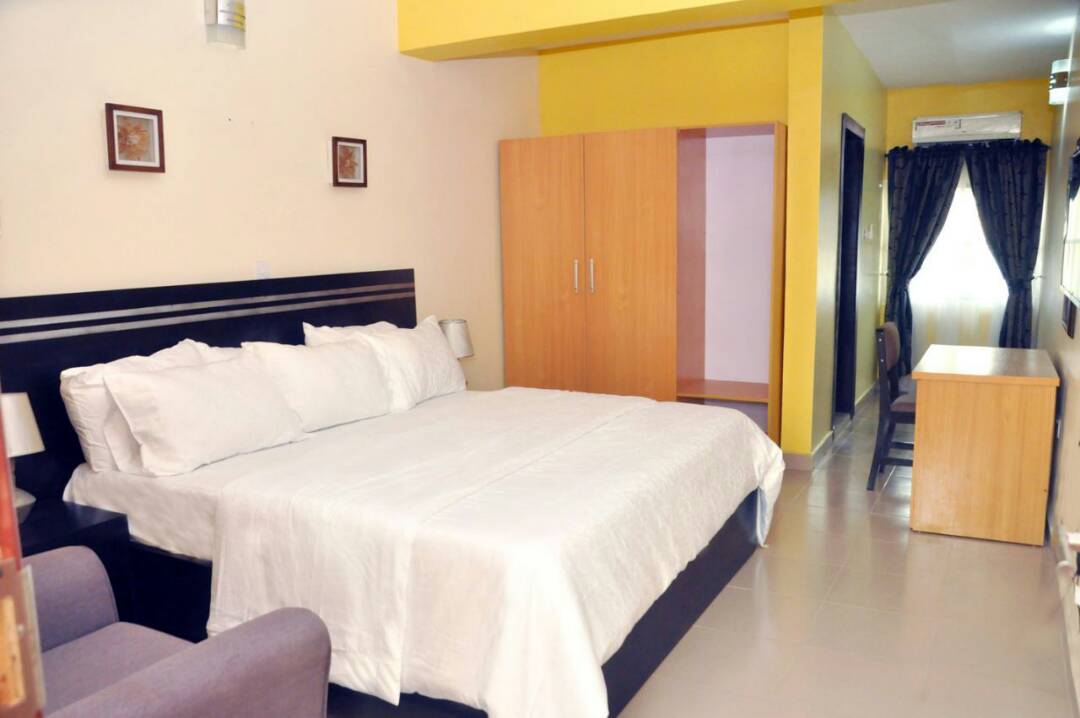 Executive Suite 1