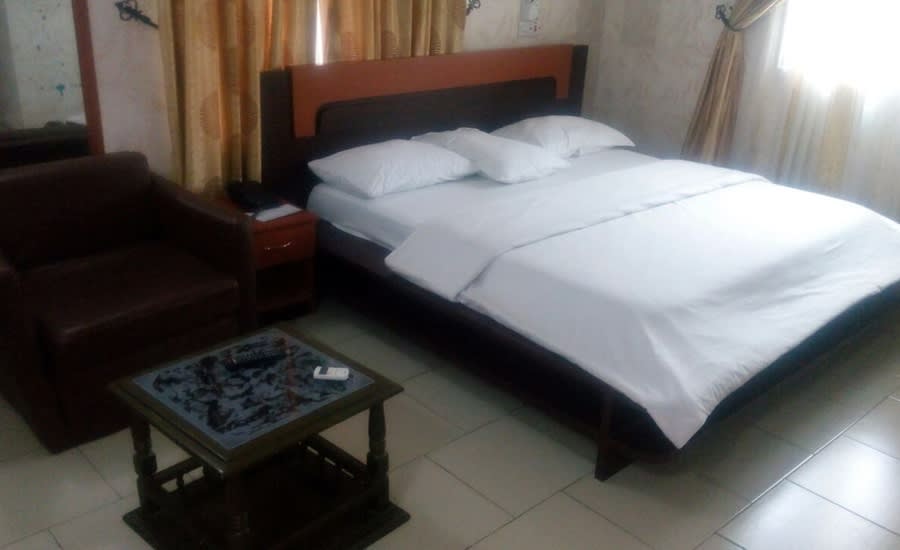 Gado Executive 1
