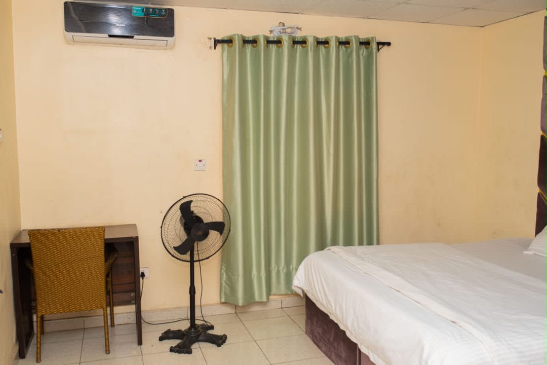 Room201 1