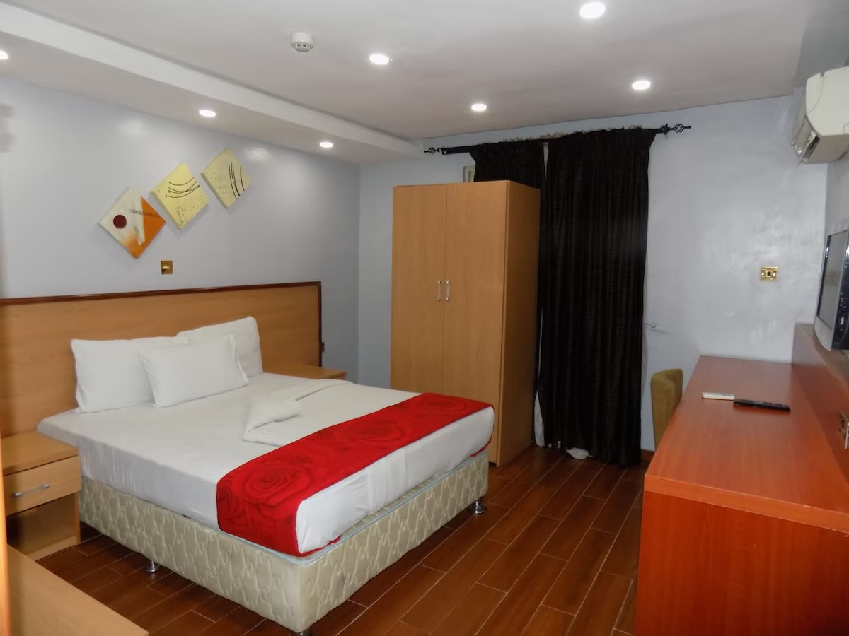 Apartment 1 1