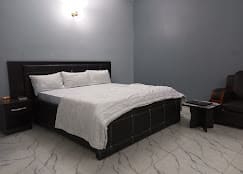 Diplomatic Suite 1