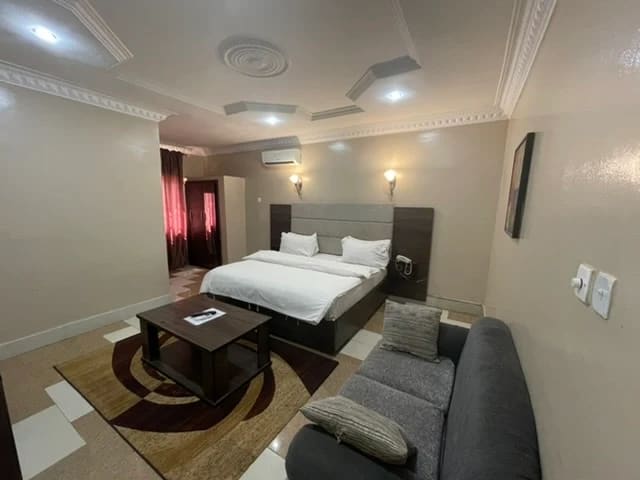 Luxury 1